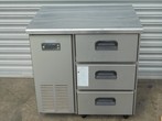 大和冷機　ドロワー冷蔵庫　4861CD3